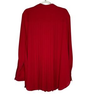 Chicos Womens Size 2/Large Red Pleated Back Blouse Top Button Front Relaxed Gold